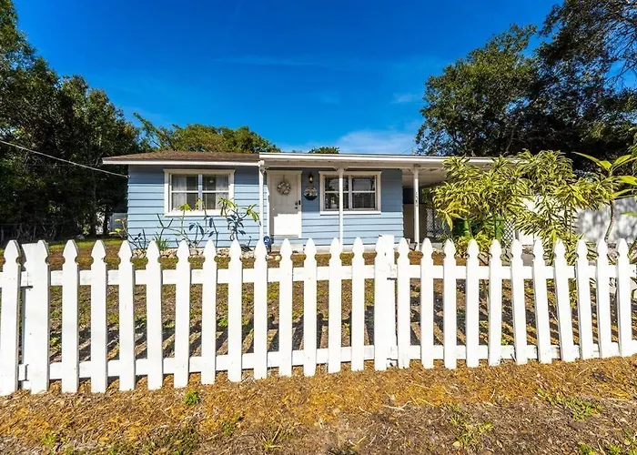 10 Min Lido Key Beach ~Coastal Cabana Hideout